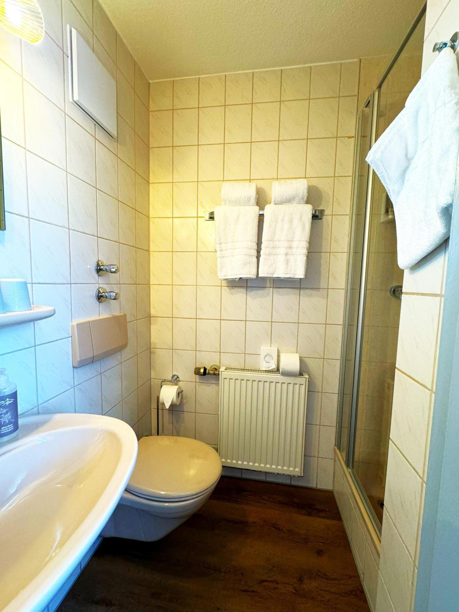 Gasthaus Lamm Neuenstadt am Kocher Bagian luar foto